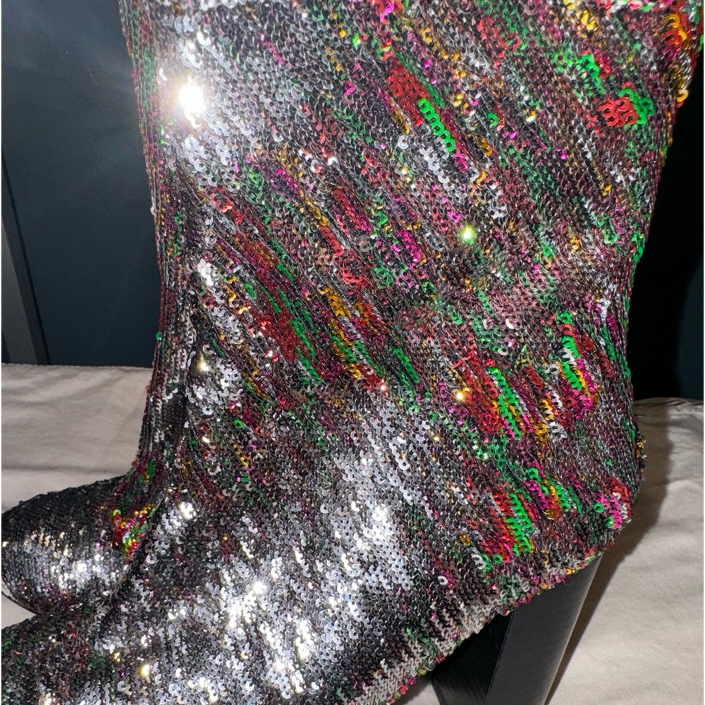 Intentional Boots- Size 8 1/2-Worn Once inside - sequin change colors when moved - Picture 4 of 6